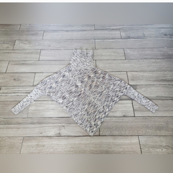 NWT WHBM Neck Marled Poncho - Picture 5 of 5